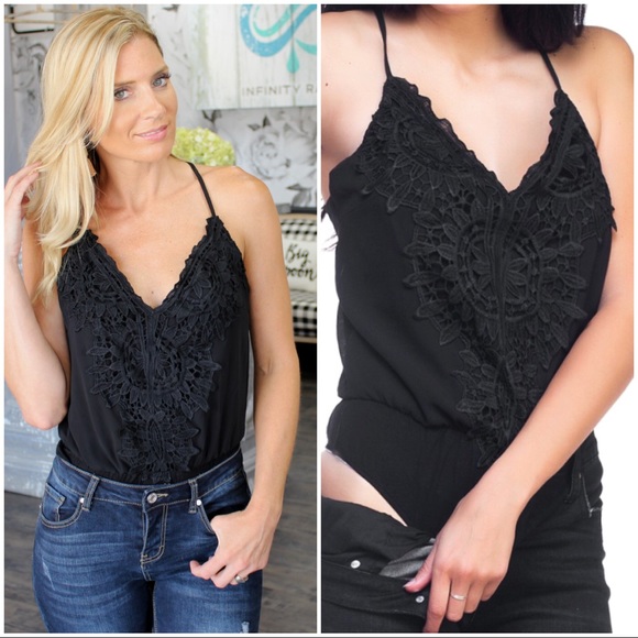 ✨LAST ONE✨Black Crochet Front Detail Bodysuit - Picture 7 of 7